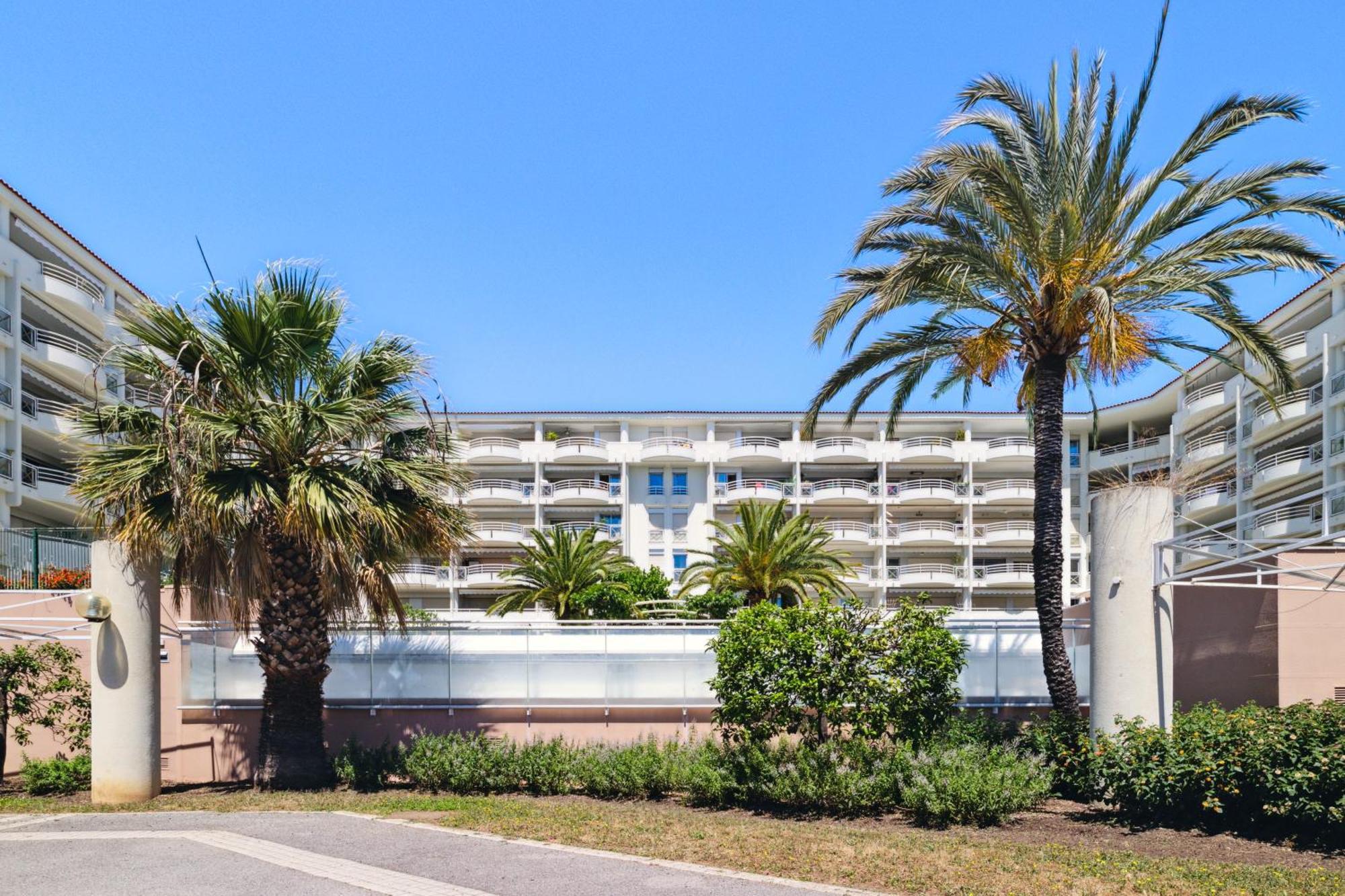 Duplex Villa Les Pins 89M2 Et Terrasse 30M2 Антиб Экстерьер фото